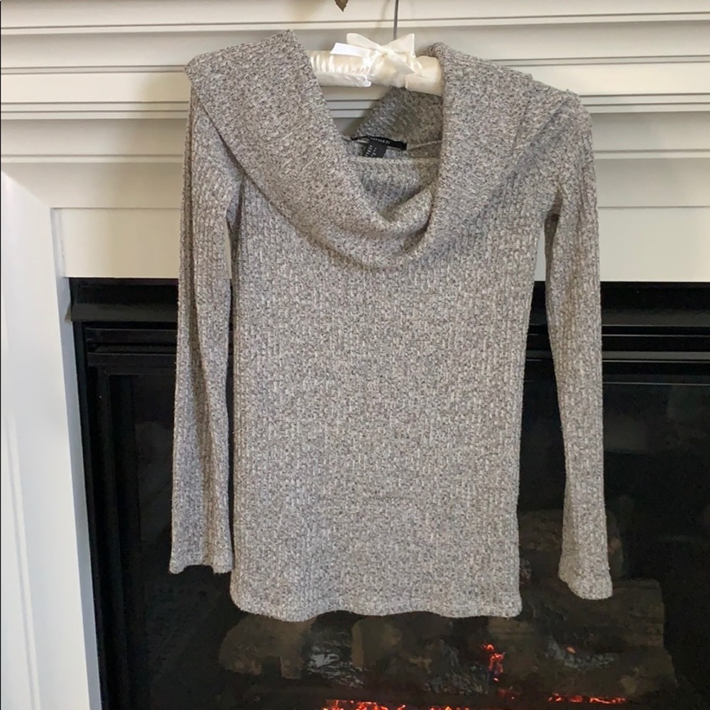 Cowl neck / drop shoulder sweater top!